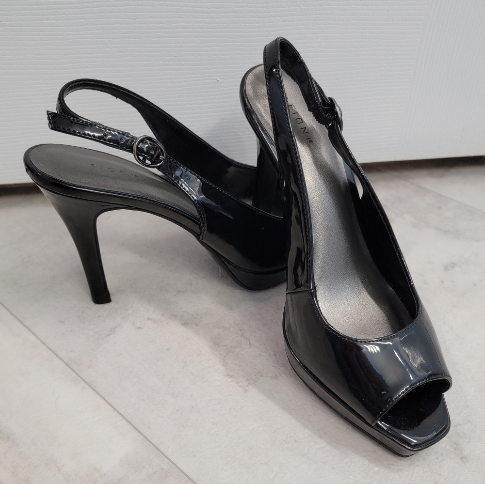 Fioni Black Heels